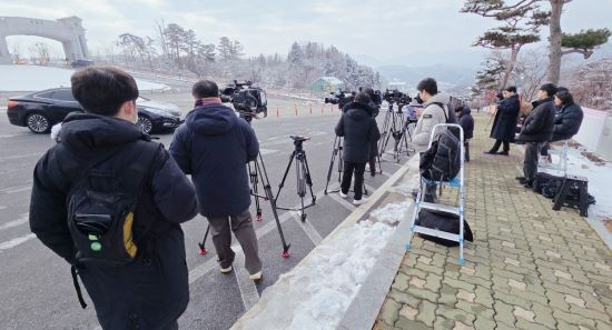 d85ca9e5ffacdbbb936e6a44de96ef43_1765818349_3809.jpg d85ca9e5ffacdbbb936e6a44de96ef43_1765818349_3809.jpg